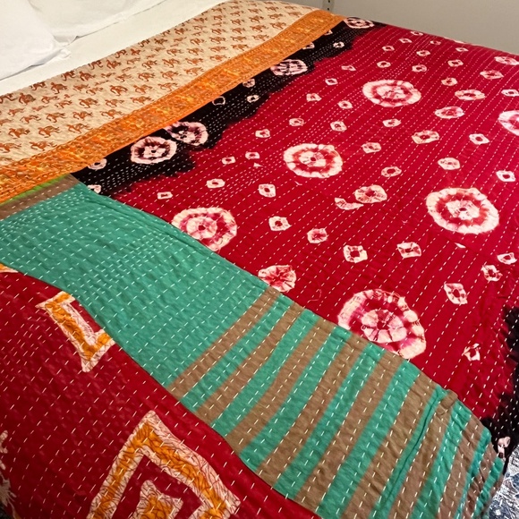 KANTHA QUILT HANDCRAFTED LIGHTWEIGHT REVERSIBLE BLANKET THROW BEDDING - Picture 6 of 10